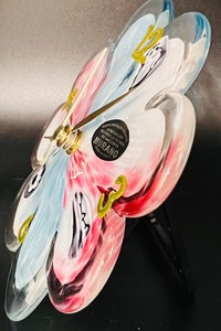 lot 102 image: Beautiful Murano Art Glass Clock