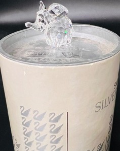 lot 147 image: Lovely Swarovski Crystal Figurine Baby Elephant Retired