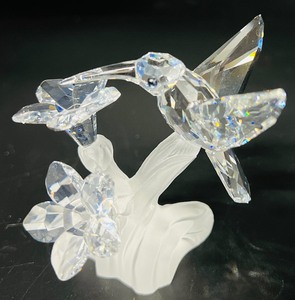 lot 181 image: Gorgeous Swarovski Crystal Hummingbird  Retired 2007