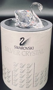 lot 185 image: Vintage Retired Swarovski Crystal Swan Figurine