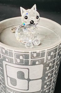 lot 211 image: Swarovski Crystal Cat with Wire Tail