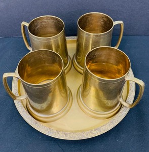 lot 121 image: Vintage Brass Barware Mugs with Platter