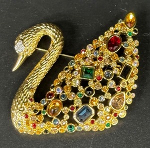lot 287 image: Swarovski Crystal 100 Year Celebration Brooch