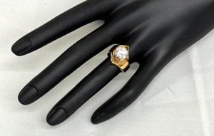 lot 294 image: Remarkable 18k GE Ring with Cubic Zirconia Stone