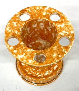 lot 303 image: Vintage Stangl Pottery Town and Country Tooth Brush Holder