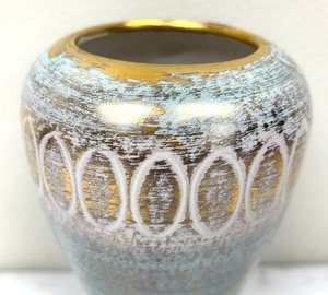 lot 307 image: Vintage Gold and Aqua Stangl Pottery Vase