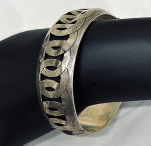 lot 327 image: Stunning Sterling Silver Bracelet