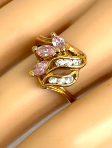 lot 349 image: Enticing Edco Sterling SIlver Ring