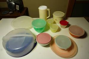 lot 213 image: Small Housewares...Vintage Tupperware Collection