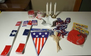lot 222 image: Holiday DeCor...Fourth of July Americana Candles Etc.