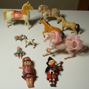 lot 231 image: Vintage Plastic Toy Horses and Dolls...Antique C. 1920 Felt Covered Wind-Up 6-Inch Toy Horse, Mini Folklore Ethnic Plastic Doll Scotland, Vintage Celluloid Kewpie Doll, Red Ryder Horse Etc