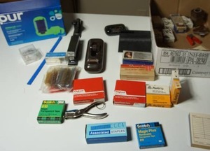 lot 239 image: Miscellaneous Kitchen Drawer Finds