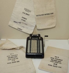 lot 44 image: Vintage Victor 8 Row Hand Crank Adding Machine Model 680, Antique Bank Bag Federal Reserve Bank...