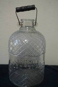 lot 52 image: Vintage Clean Advertising Jar Bottle 