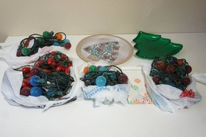 lot 78 image: Holiday Christmas DeCor Lights and More