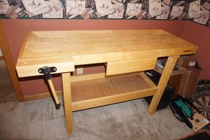 lot 126 image: Solid Woodworking Bench