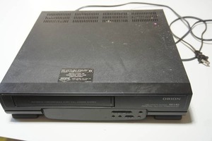 lot 132 image: Orion Video Cassette Player VHS Digital Auto Tracking VCR VRO100