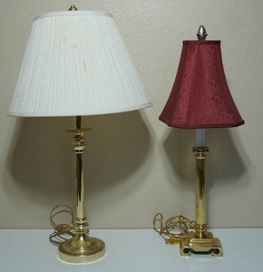 lot 179 image: Vintage Lighting...Brass Solid Heavy Table Lamps wiShades