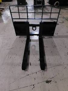 Skid Steer Plate w Forks