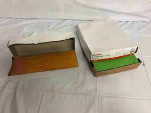 500 No.3 Coined Envelopes and 25 2 Pocket Folders