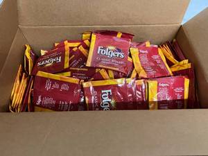 200 4-Cup Folgers Classic Roast Packs