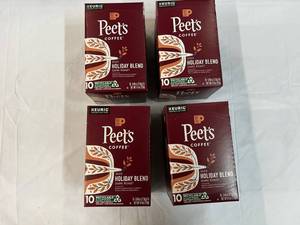 4x 10ct Kcup Peets Holiday Blend Coffee