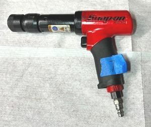lot 7 image: Snap-on Tools PH3050B Air Hammer 90 PSIG (red)