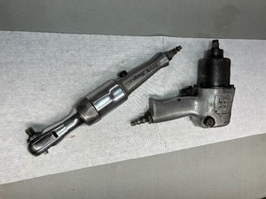 lot 47 image: Snap On 38 Drive Air Ratchet FAR72C, Ingersoll Rand Air Impact Wrench 231 Model A