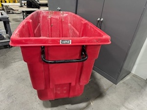 lot 10 image: Uline Utility Tilt Truck (Red)