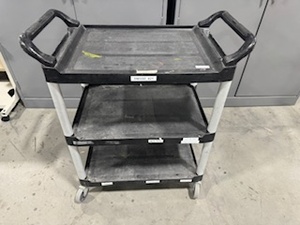 lot 14 image: Rubber Maid Service Cart