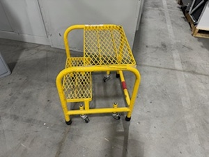 lot 46 image: Uline Rolling Ladder.  Platform Height 20H