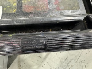lot 49 image: Rubbermaid Utility Cart