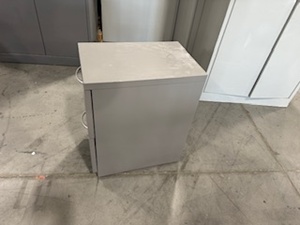 lot 136 image: Mobile Two Drawer File Cabinet (no key)