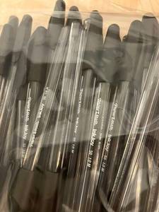 lot 61 image: Papermate Inkjoy 50 Pens