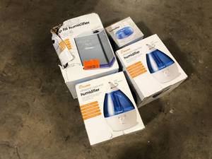 Lot of Assorted Humidifiers Various Sizes Models and Conditions Customer Returns See Pictures