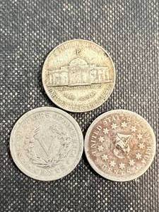 lot 08 image: 3 US NICKELS JEFFERSON SHIELD AND V NICKEL