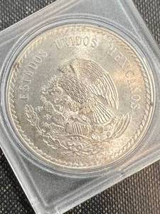 lot 12 image: 5 PESO SILVER MEXICAN COIN 1948