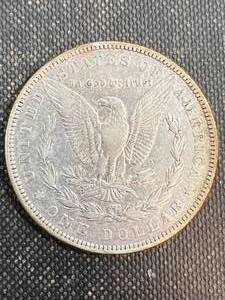 lot 33 image: 1882 US MORGAN SILVER DOLLAR