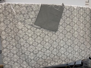 Queen Grey and White Patterned Comforter with 2 Pillowcases
