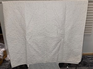 Cynthia Rowley Exotic King Quilt with 2 Pillow Shams and bonus pillow