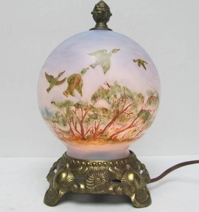 lot 28 image: Beautiful Vintage Hand Painted Signed Glass Globe Lamp