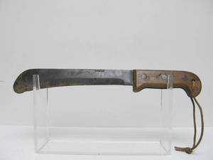 lot 32 image: Orig WW2 CASE XX Bailout Survival Knife