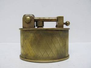 lot 35 image: Quality Vintage 1950s Solid Brass Swiss Made Cigarette Table Lighter