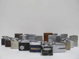 lot 39 image: LARGE Lot of Vintage Cigarette Lighters