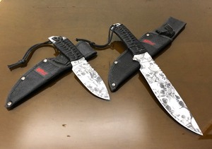 lot 91 image: 2 Like-New DEAD HEDZ Skull Camo Knives - White