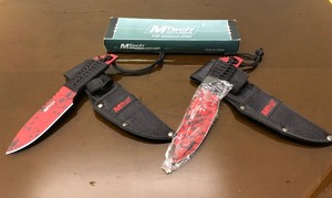 lot 92 image: 2 Like-New DEAD HEDZ Skull Camo Knives - Red