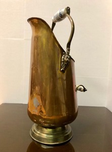 lot 108 image: Large Vintage Copper Coal Bucket wLion Heads