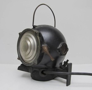 lot 6 image: Awesome Working Antique PYLE-NATIONAL Railroad Locomotive 4-Way Lantern Light #1