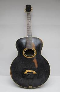 lot 8 image: Original Antique 1910s era GIBSON Acoustic Guitar