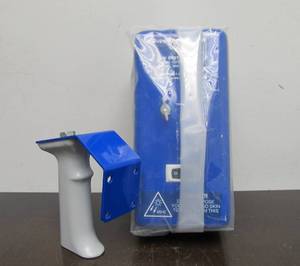 lot 173 image: Brand New SuperBright  2000 Series UV Light